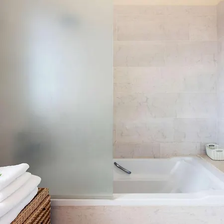 Sleeps 12 Pool Air Con Wifi Villa Kassiopi