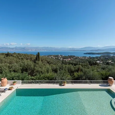 Sleeps 12 Pool Air Con Wifi Kassiopi