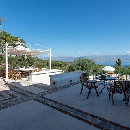 Villa Sleeps 12 Pool Air Con Wifi