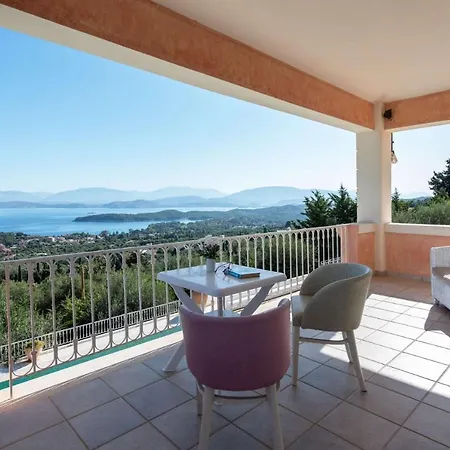 Sleeps 12 Pool Air Con Wifi Kassiopi