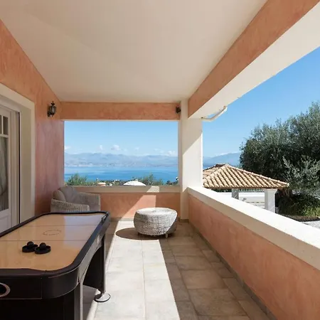 Sleeps 12 Pool Air Con Wifi Villa